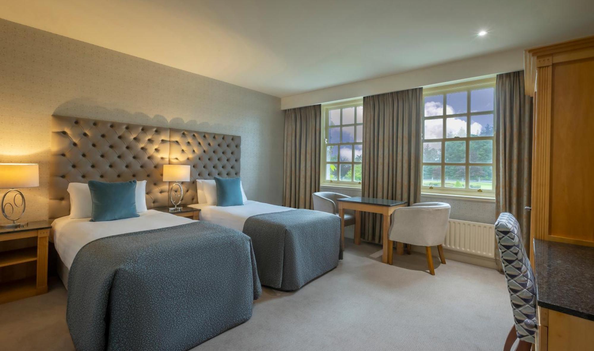 Slieve Russell Hotel 밸리코넬 외부 사진