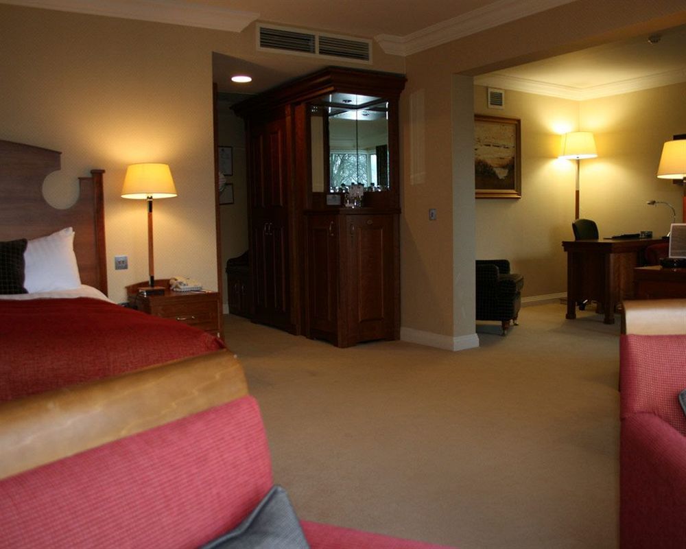 Slieve Russell Hotel 밸리코넬 외부 사진